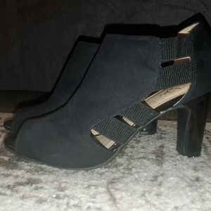 LifeStride Cadenza black heels